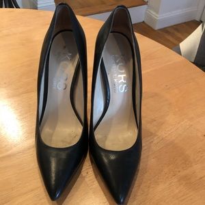 Michael Kors Black Pumps
